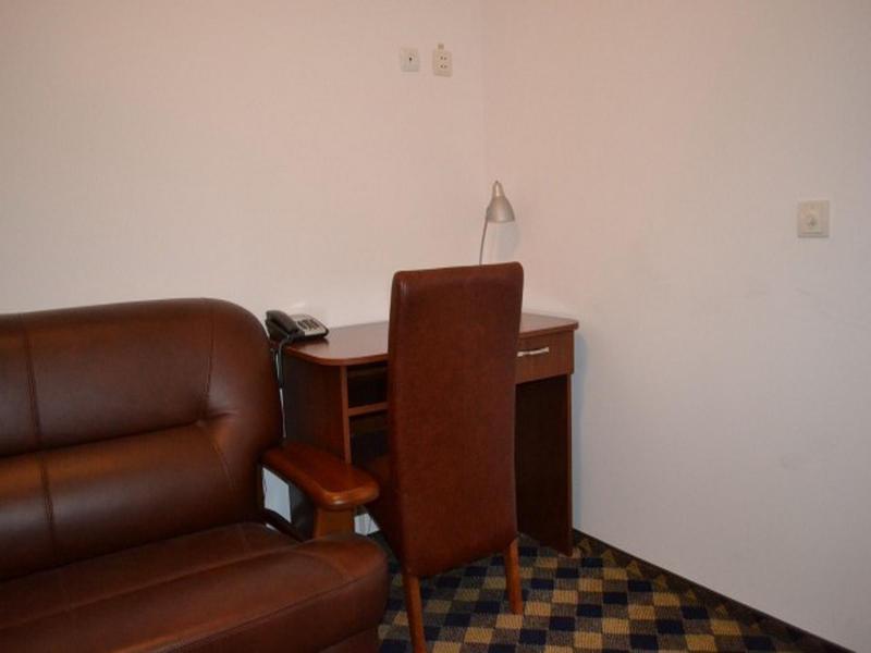 Plus Hotel Craiova Exterior photo