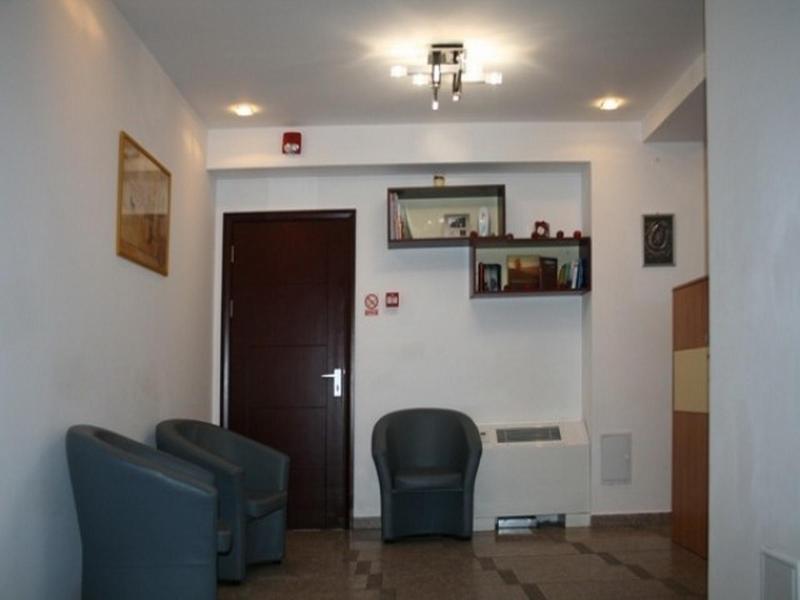 Plus Hotel Craiova Exterior photo